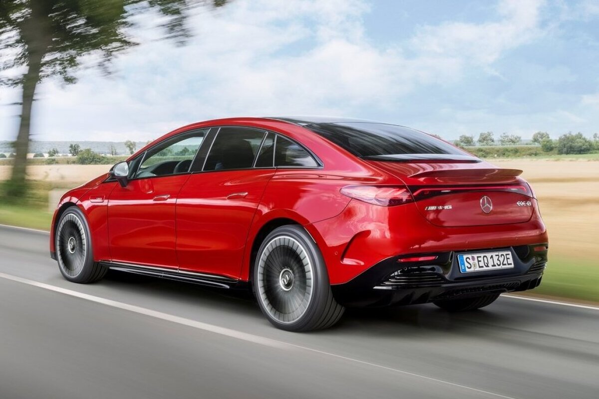 Mercedes-Benz EQE 43 AMG - 2022
