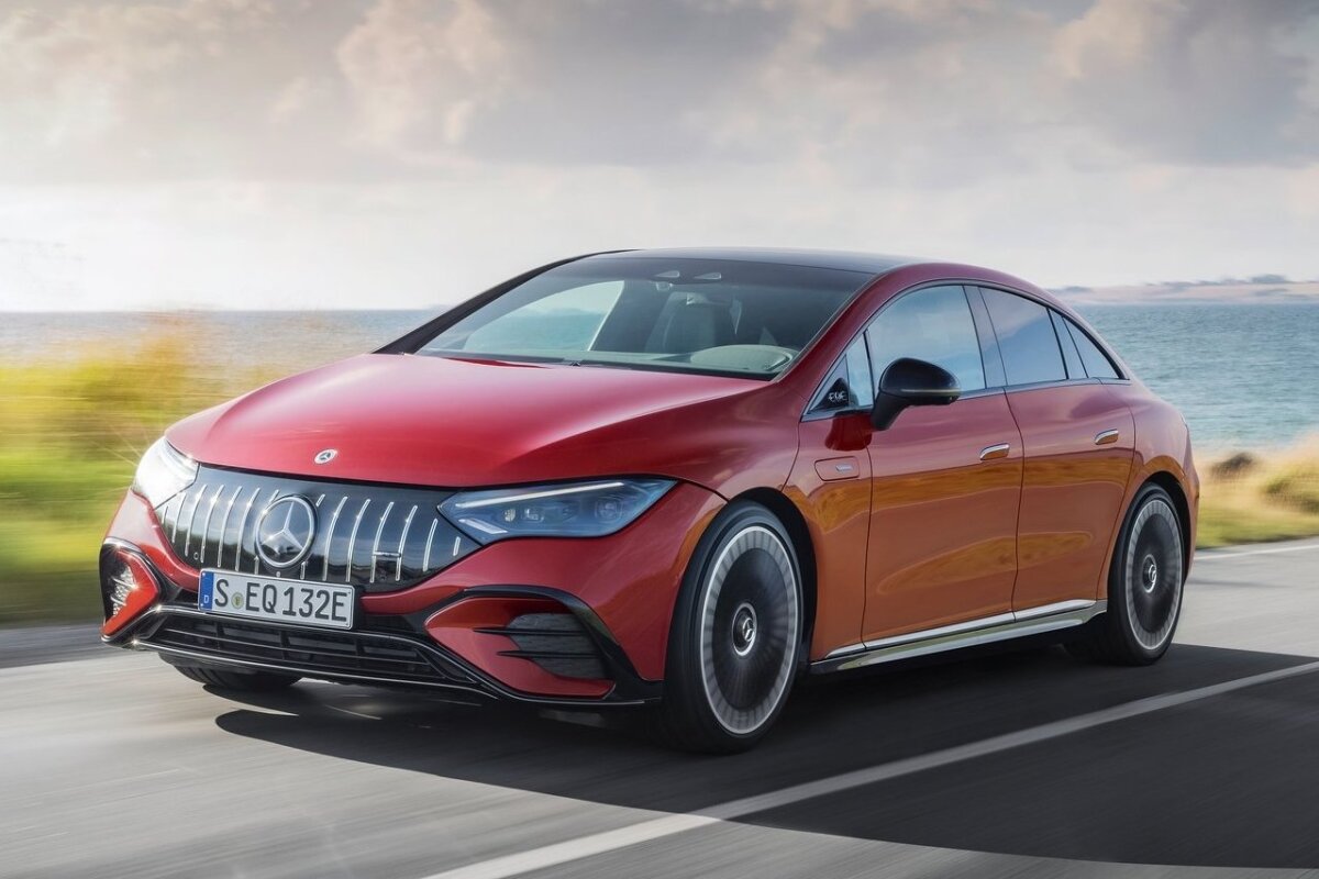 Mercedes-Benz EQE 43 AMG - 2022