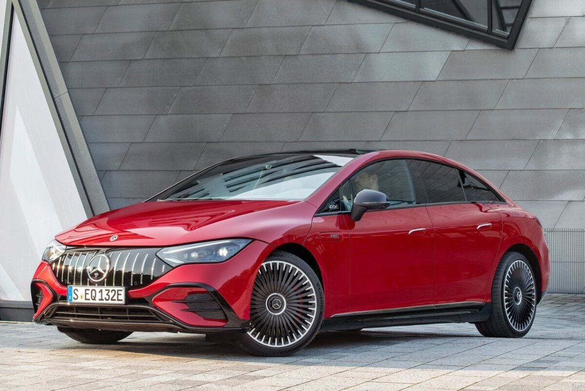 Mercedes-Benz EQE 43 AMG - 2022