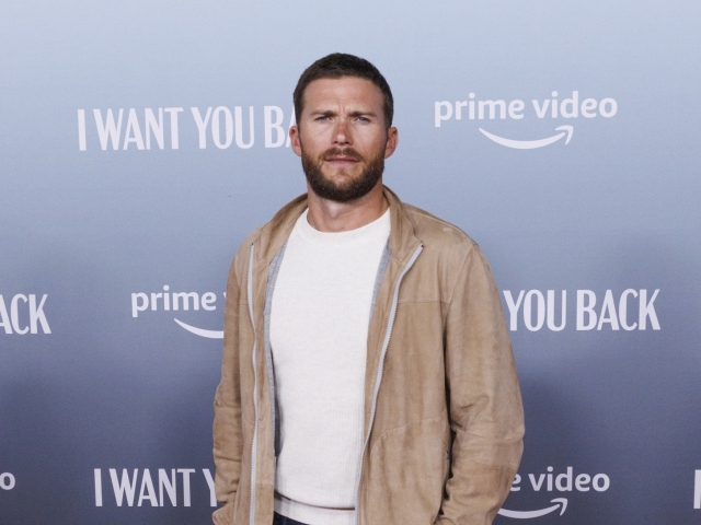premiéra, Scott Eastwood, I Want You Back