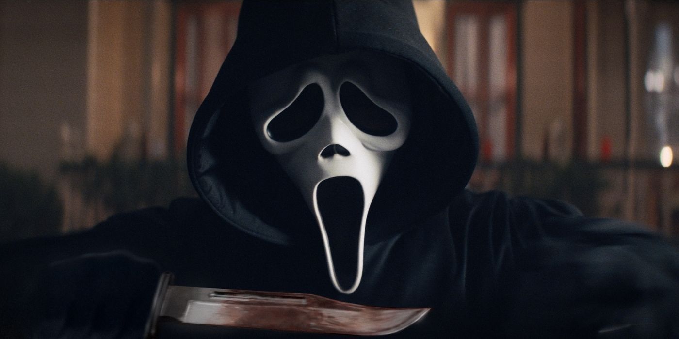 Legendárnu masku Ghostface si v novom Vreskote (2022) nasadil nový vrah.