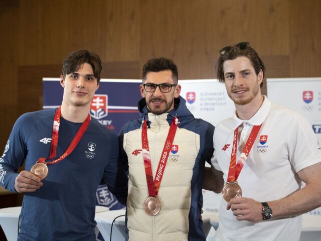 SR hokej Čína Peking ZOH2022 návrat BAX