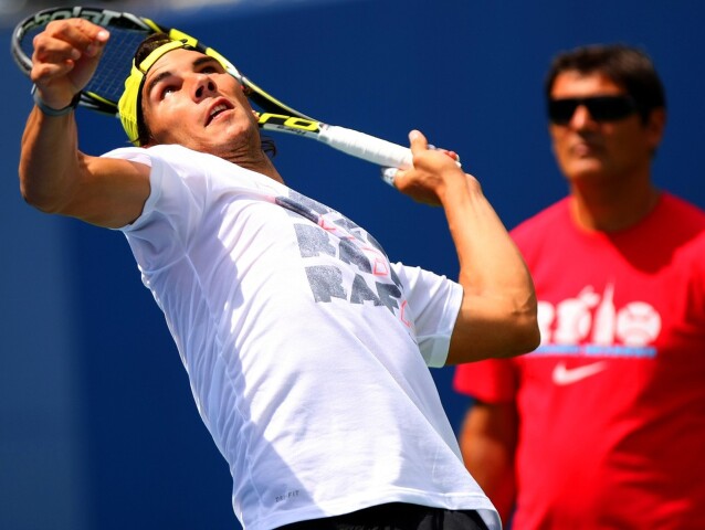 Rafael Nadal a Toni Nadal pri tréningu