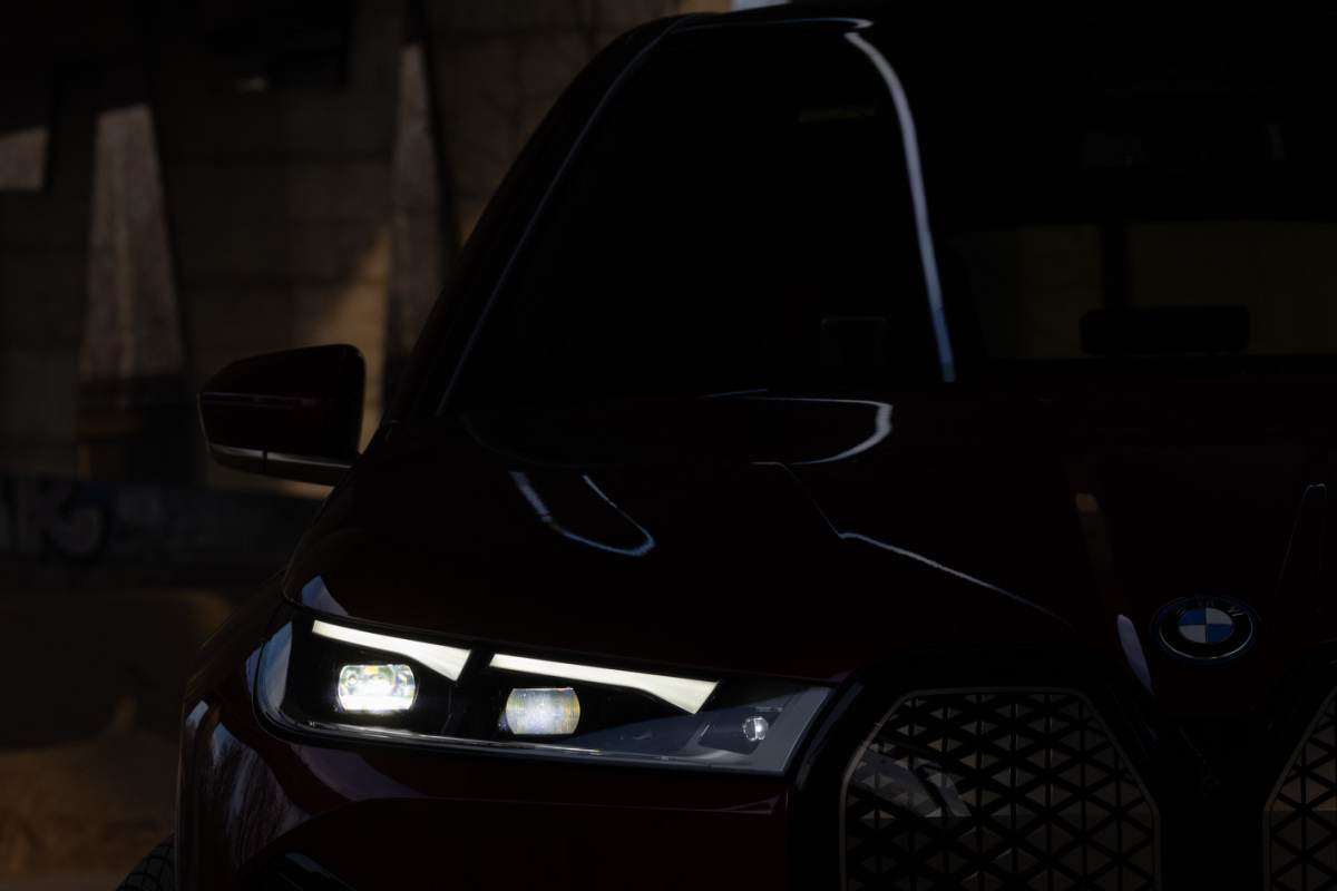 BMW iX xDrive50 - test 2022