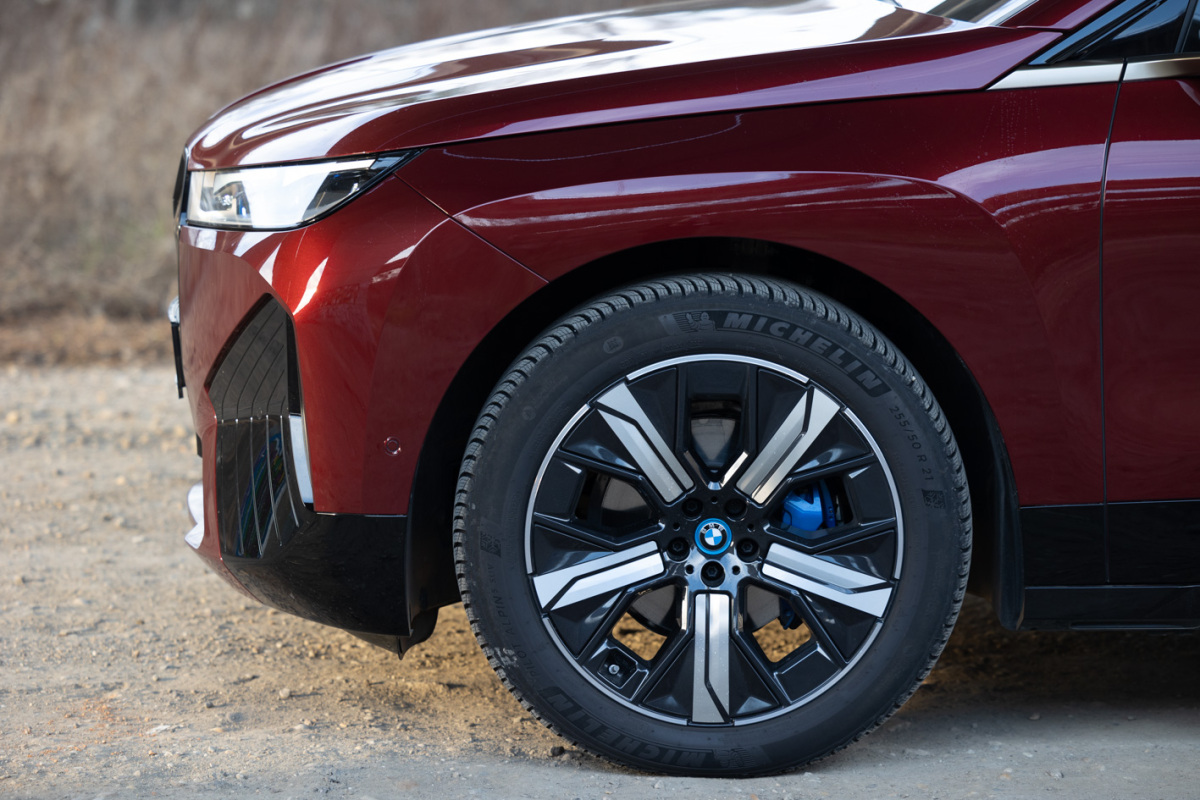 BMW iX xDrive50 - test 2022