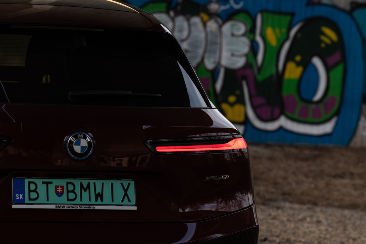 BMW iX xDrive50 - test 2022
