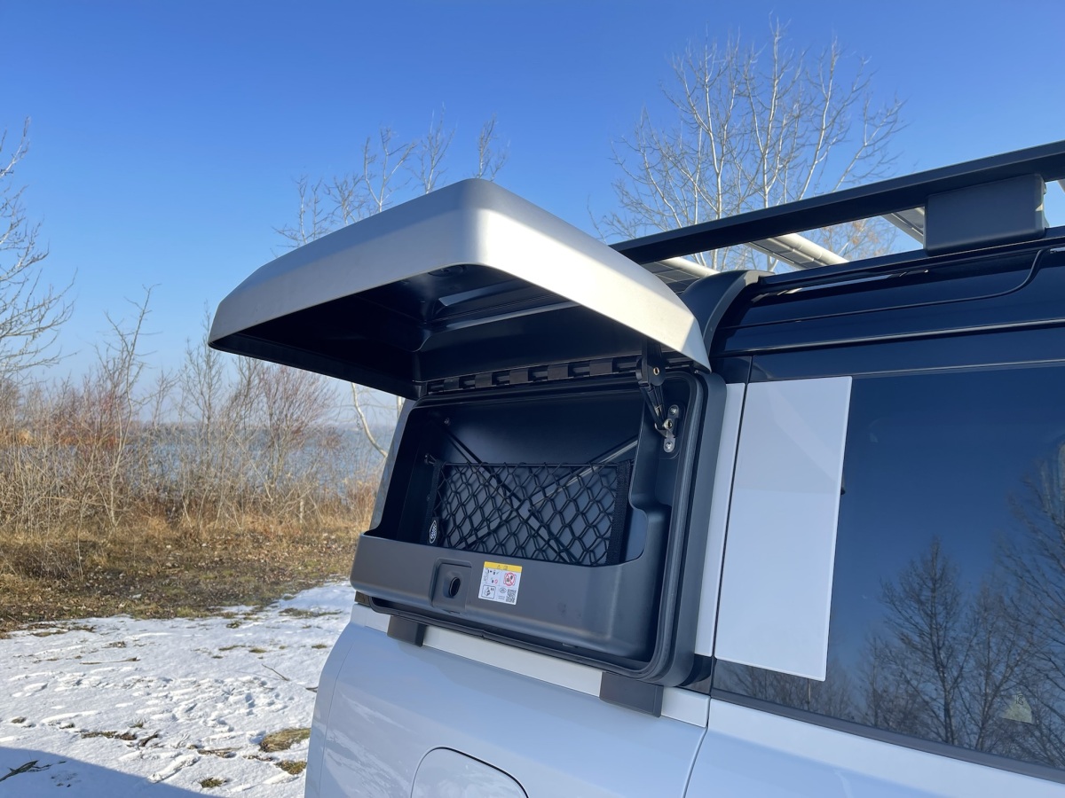 Land Rover Defender 110 D200 (2022)