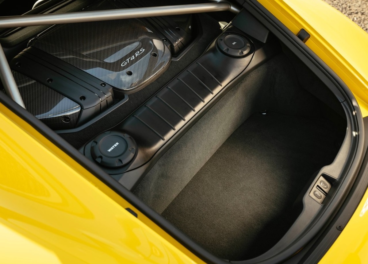 Porsche 718 Cayman GT4 RS