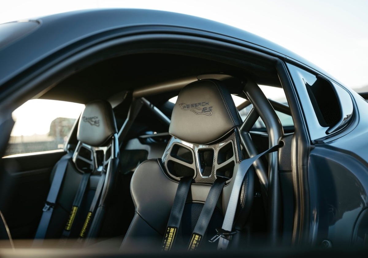 Porsche 718 Cayman GT4 RS
