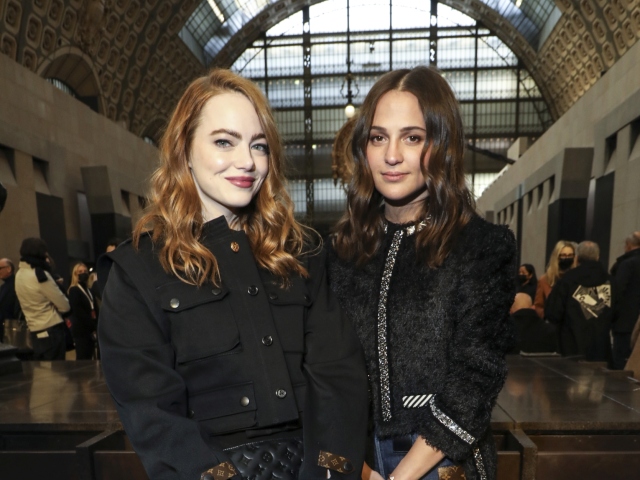 Emma Stone (vľavo) a Alicia Vikander 