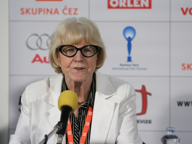 1920px-Eva Zaoralova