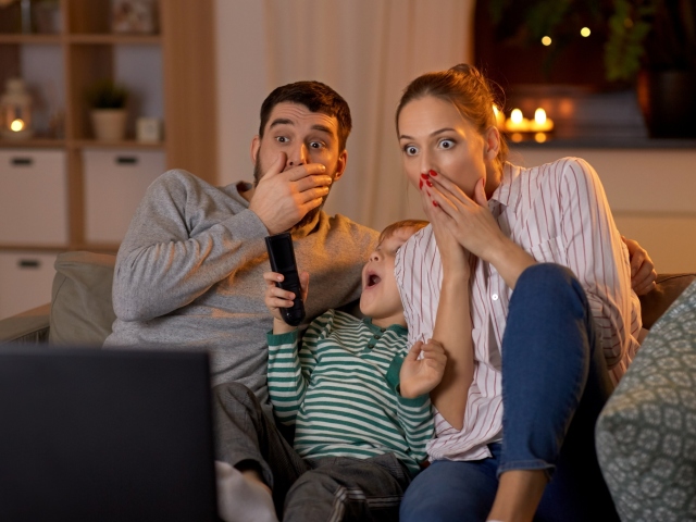 televízia, sledovanie, správy, vojna, strach
