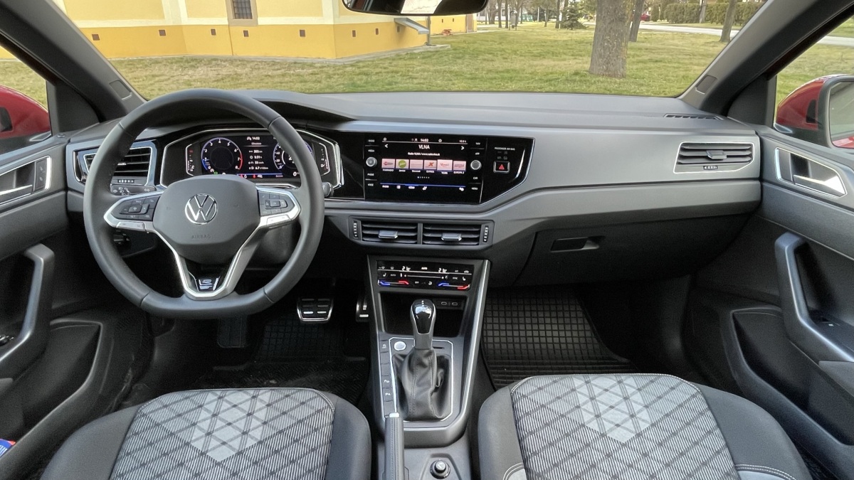 Volkswagen Taigo R-Line 1.0 TSI (2022)