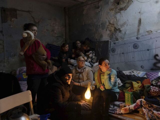 Mariupol, Ukrajina, kryt, vojna