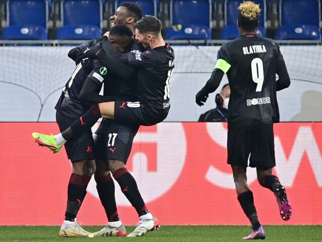 Napriek prehre 3:4 s LASK Linz za futbalisti Slavie tešia z postupu.