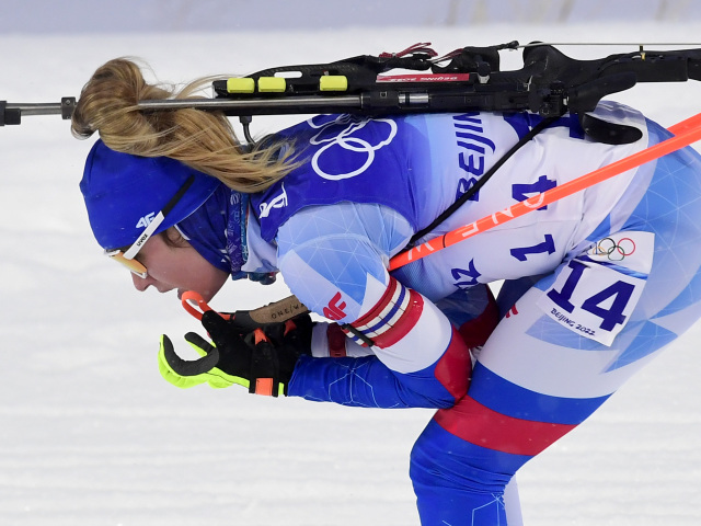 Čína Peking ZOH2022 Biatlon ženy fialková