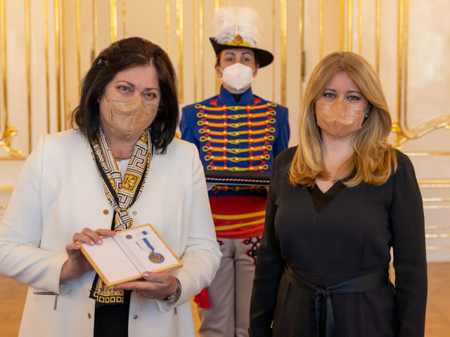 Mária Patakyová, Zuzana Čaputová,