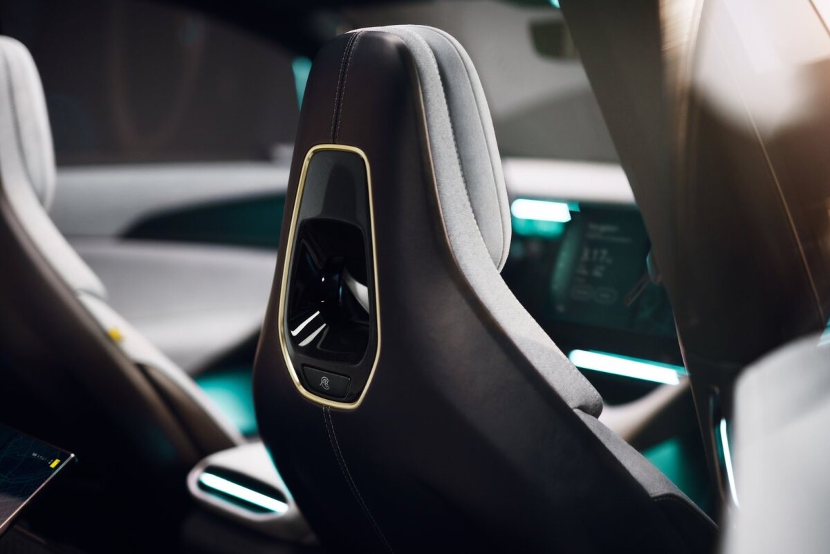 Lotus Eletre - 2022