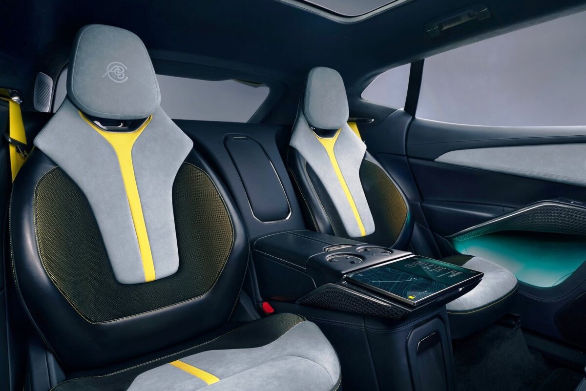 Lotus Eletre - 2022