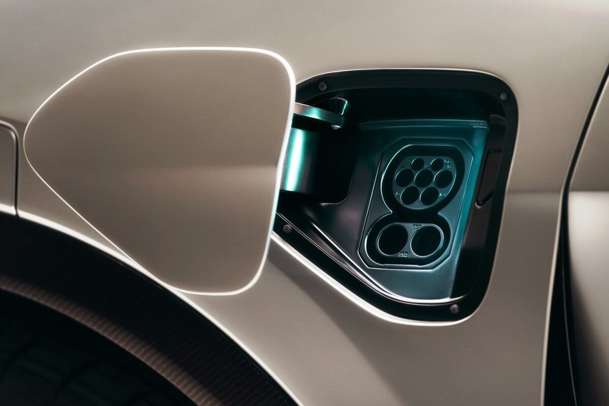 Lotus Eletre - 2022