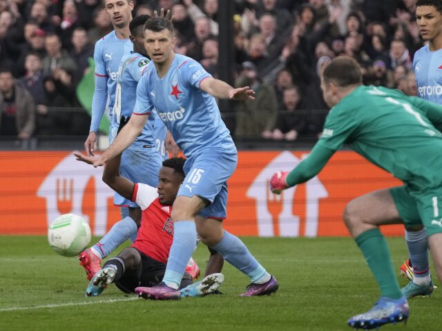 Holandsko SR šport futbal EKL 1/4 1. Feyenoord Slavia