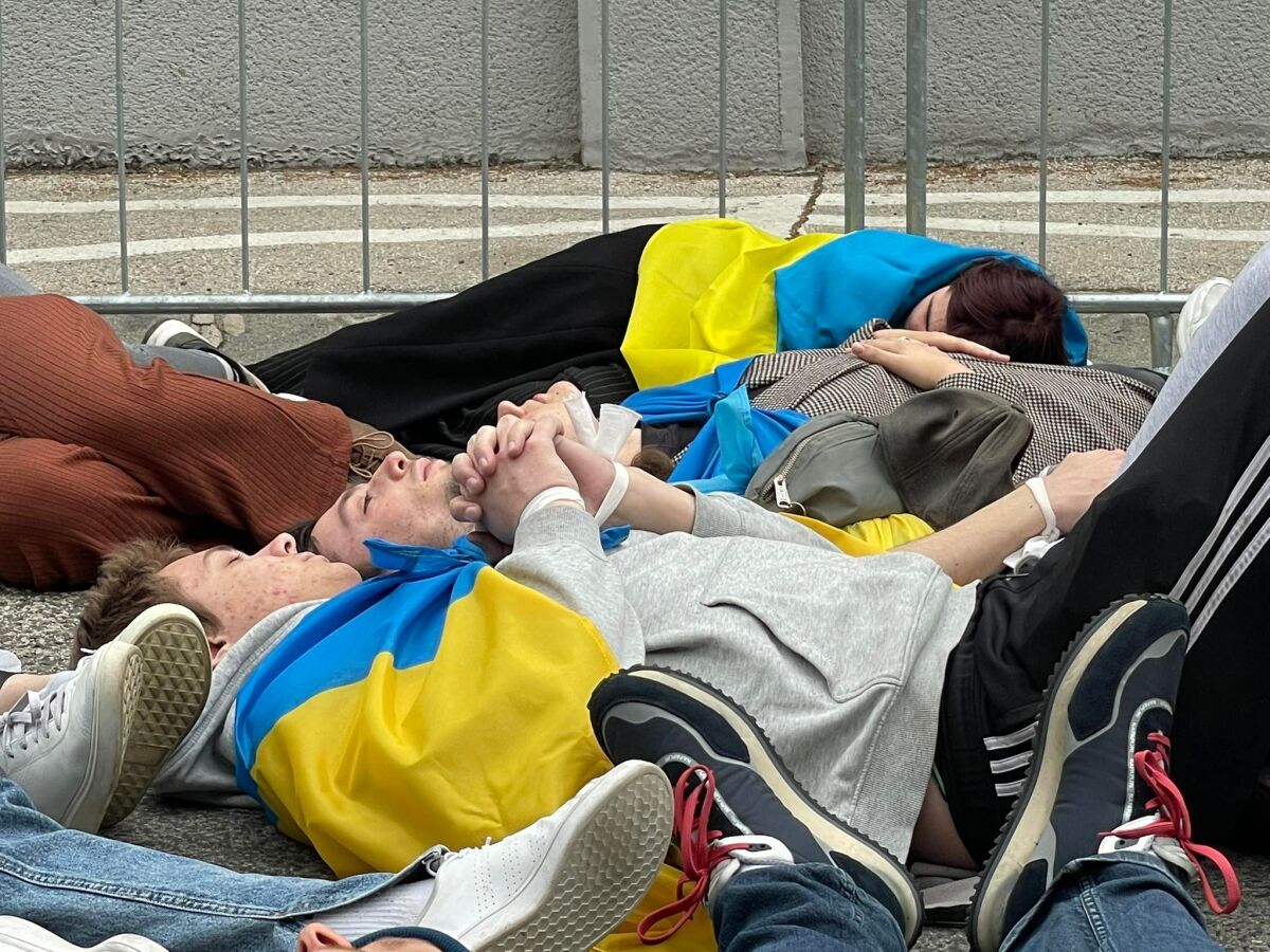 protest, Buča, ambasáda