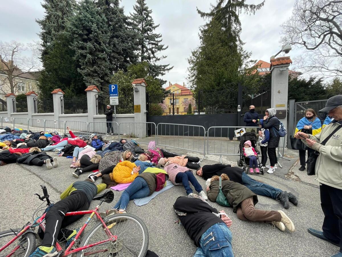 protest, Buča, ambasáda