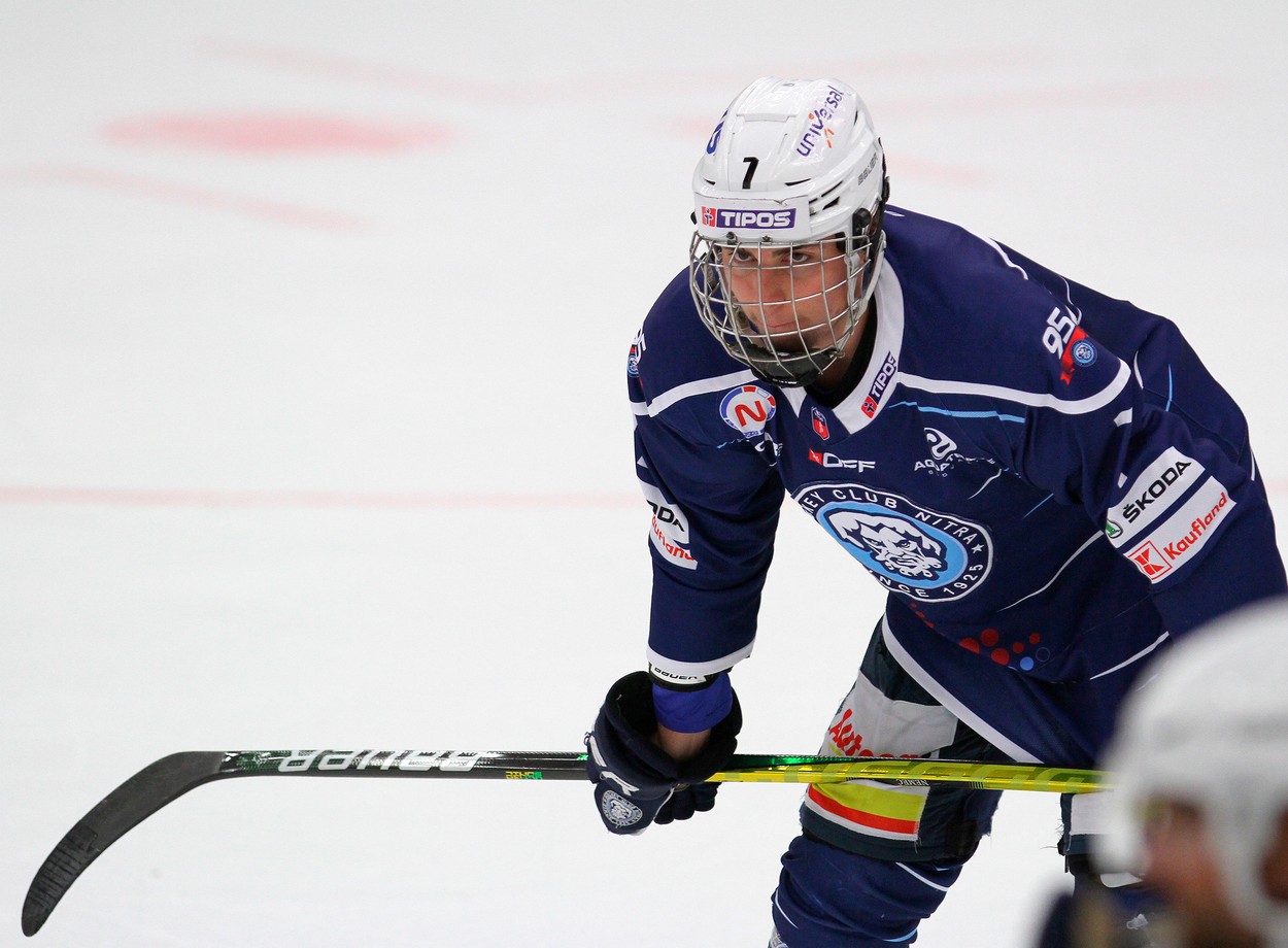 Šimon Nemec, obranca HK Nitra a slovenskej reprezentácie.