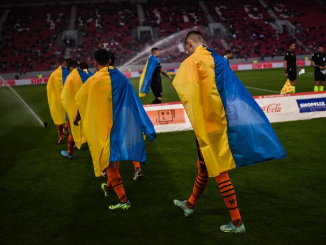 Futbalisti Šachtaru Doneck nastupujú na prvý zápas od začiatku vojenského konfliktu.