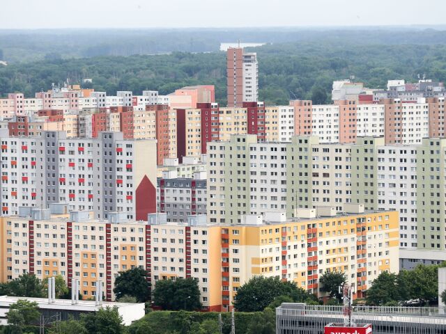 Bratislava, mesto, pohlad, petrzalka, panelak, sidlisko, nehnute