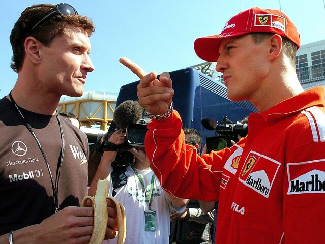 David Coulthard na snímke z roku 2004 počas veľkej rivality s Michaelom Schumacherom.