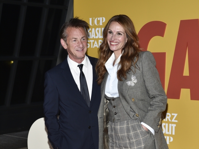 Sean Penn jeho kolegyňa Julia Roberts