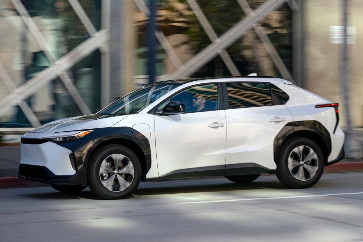 Toyota bZ4X - 2022