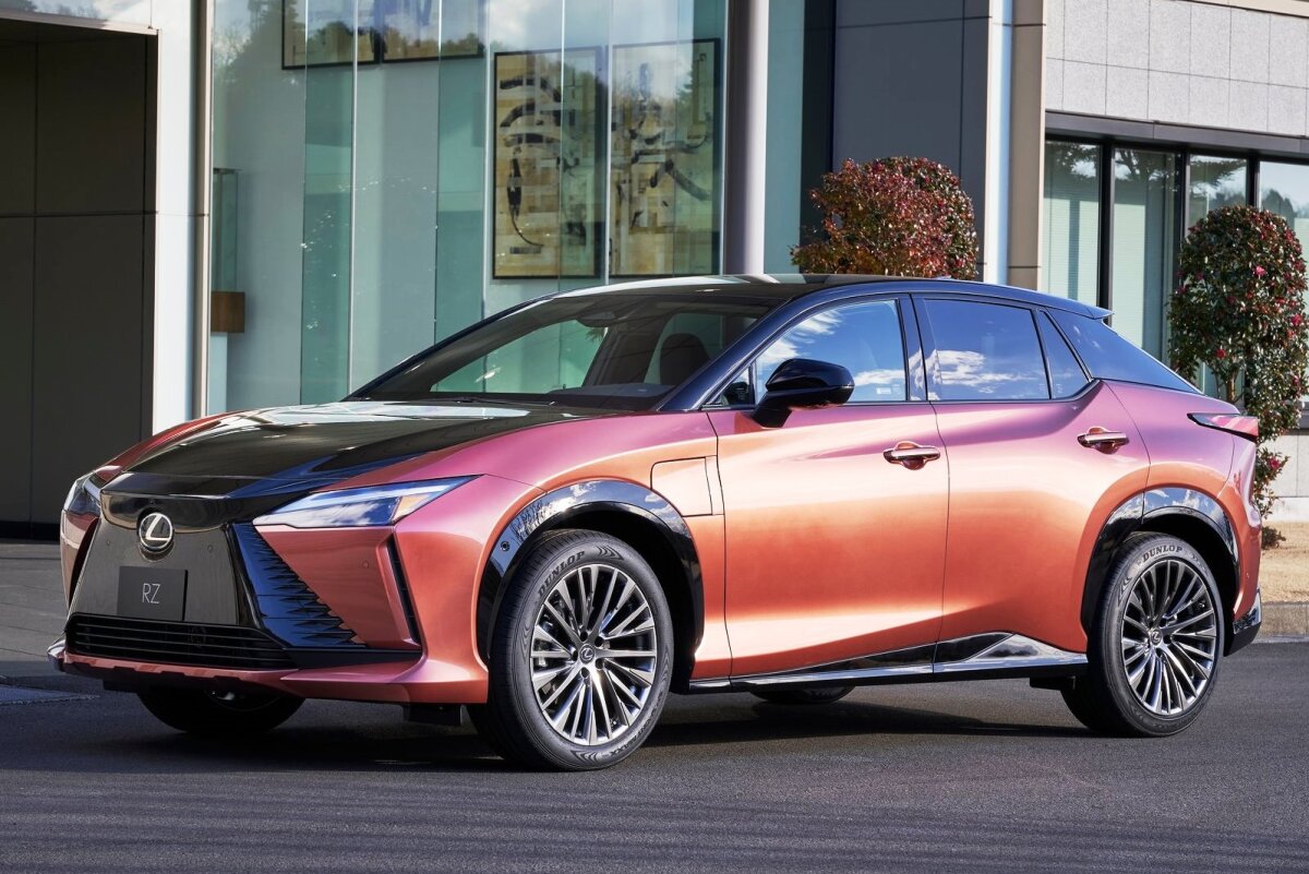 Lexus RZ 450e - 2022