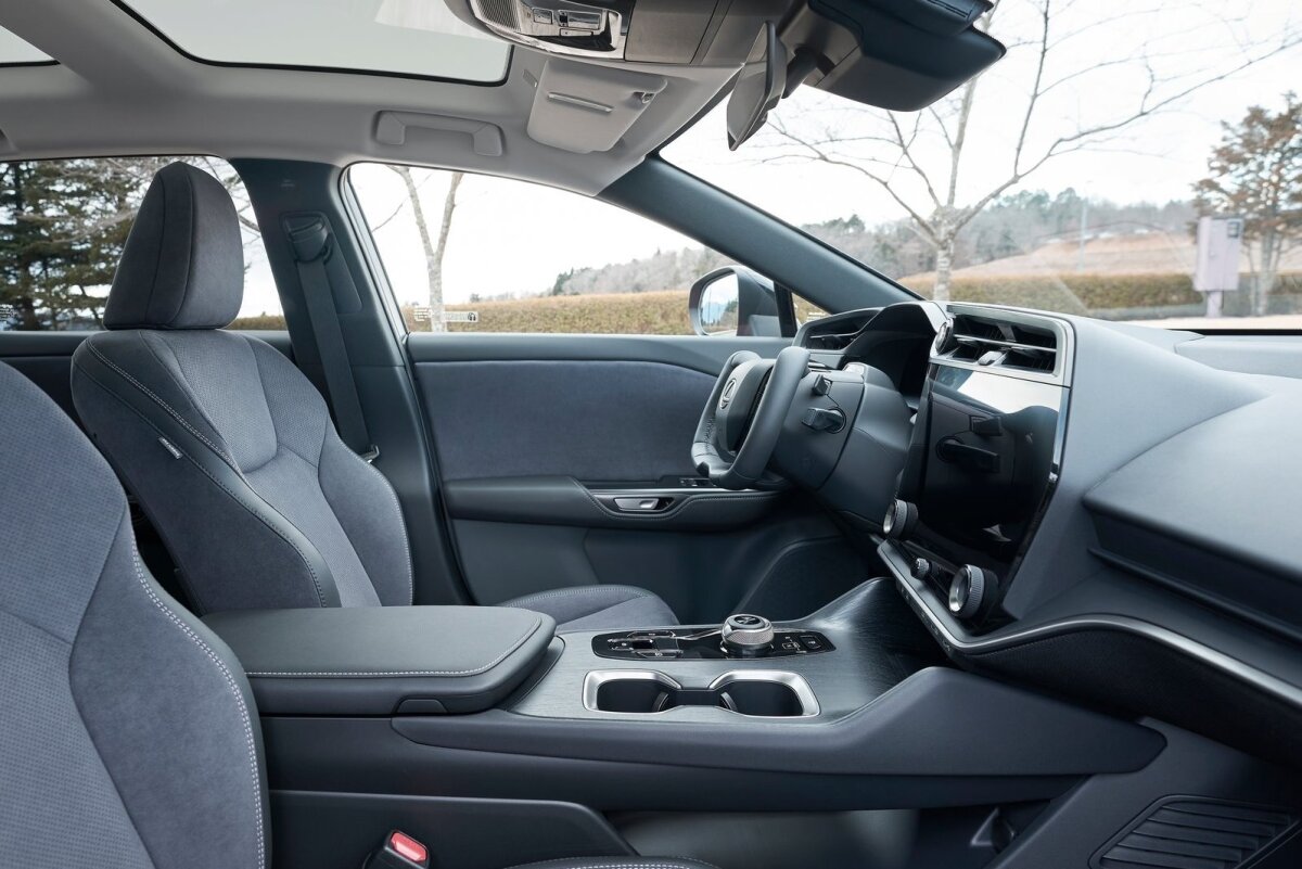 Lexus RZ 450e - 2022