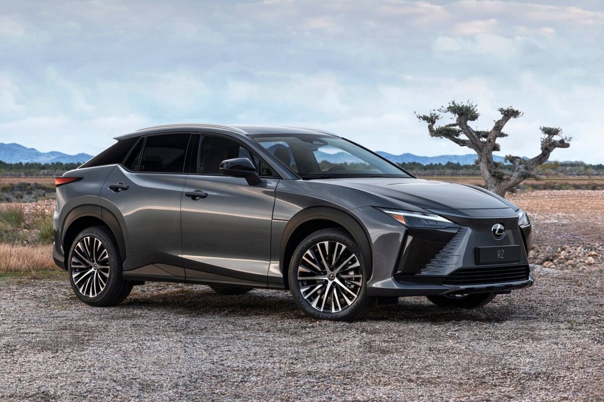 Lexus RZ 450e - 2022