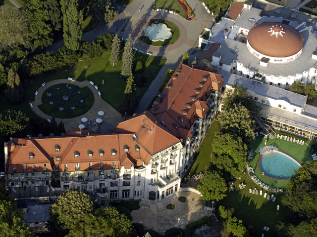 Piešťany, Thermia, Kúpeľný ostrov, kúpele, bazén, hotel