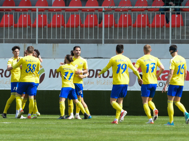 SR Futbal FL 6. kolo udržanie Zlaté Moravce Michalovce NRX
