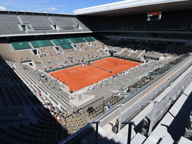Centrálny dvorec Philippa Chartiera na Roland Garros.
