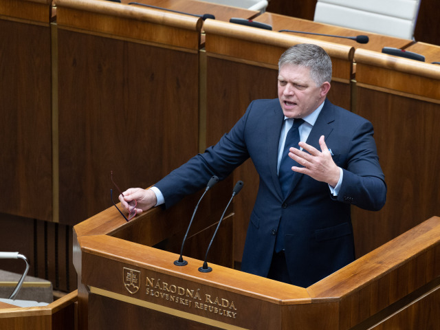 Robert Fico, parlament