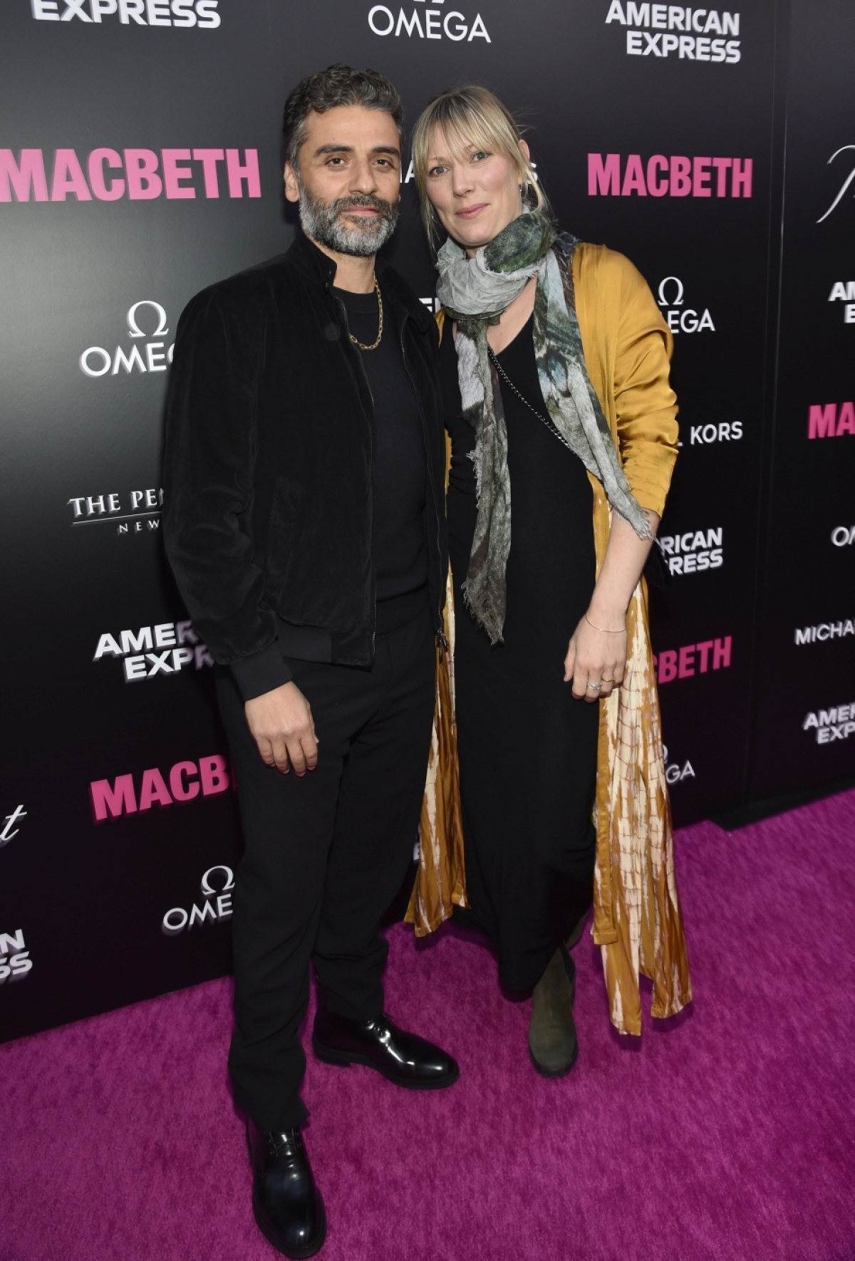 Herec Oscar Isaac a jeho manželka Elvira Lind.