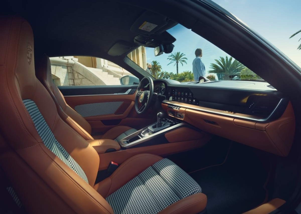 Porsche 911 Sport Classic 2