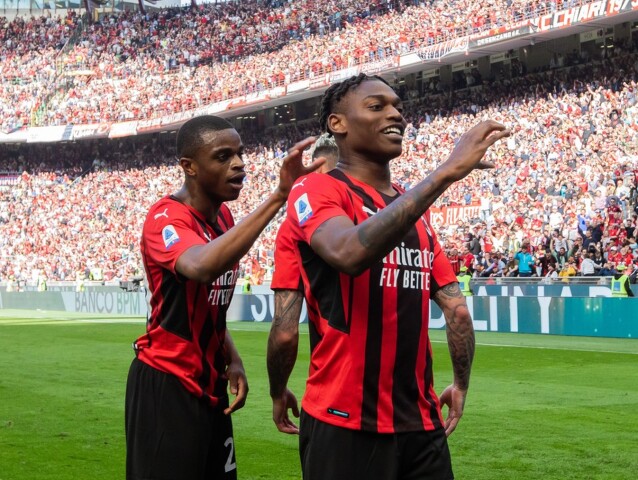 O víťazstve AC Miláno rozhodol Rafael Leao.