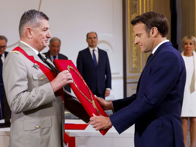 Emmanuel Macron / Francois Lecointre /