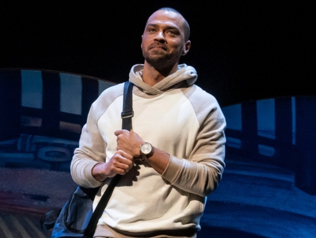 Jesse Williams (vpravo) a jeho kolega Jesse Tyler Ferguson