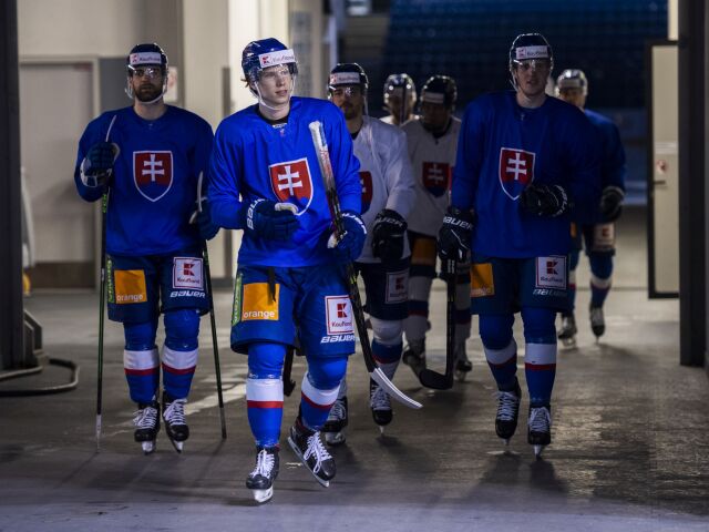 SR Fínsko MS2022 Hokej tréning BAX