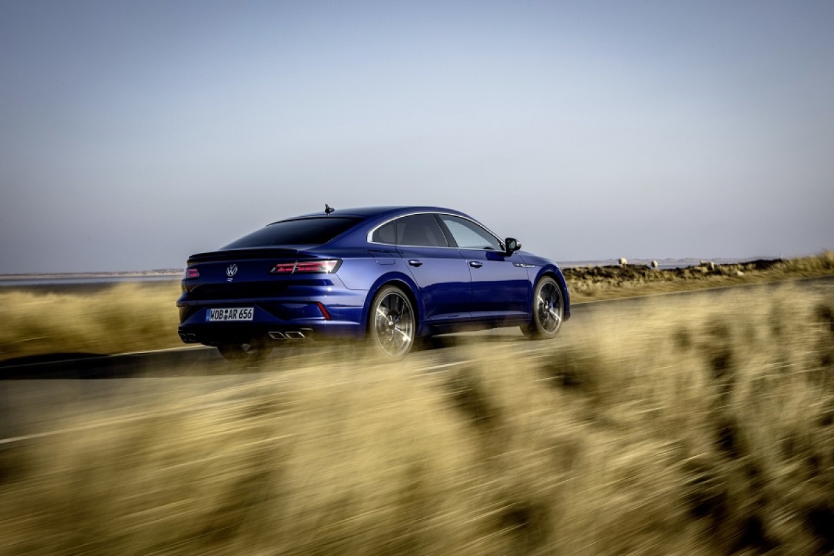 Volkswagen Arteon R, pr, nepouzivat