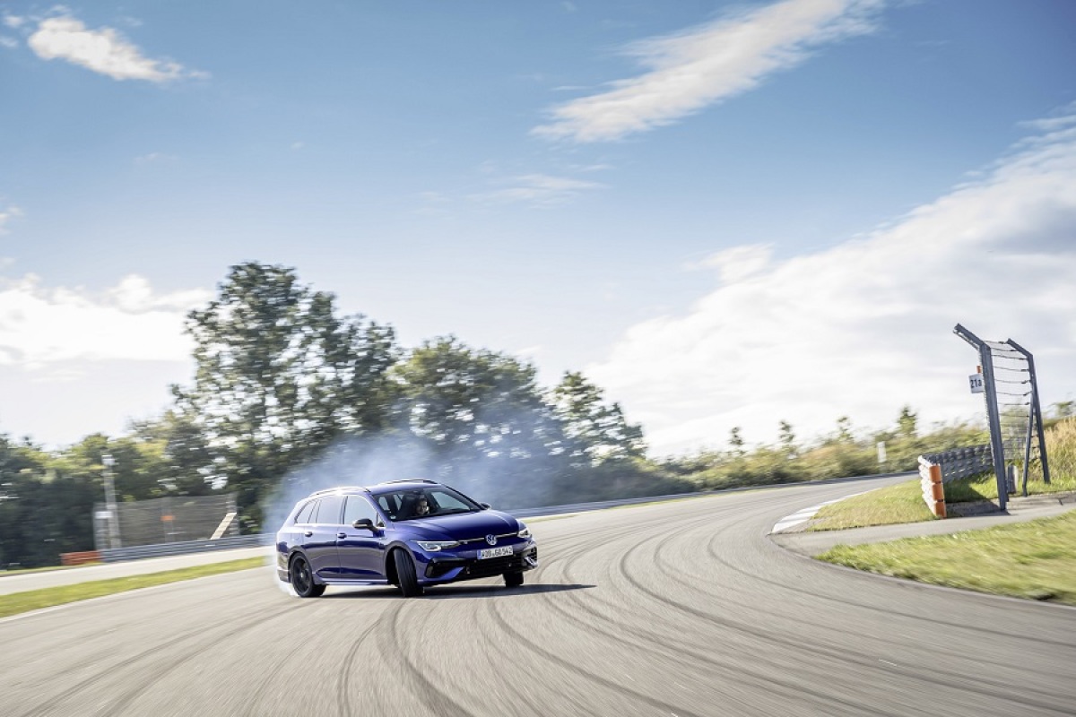 Volkswagen Golf R, pr, nepouzivat