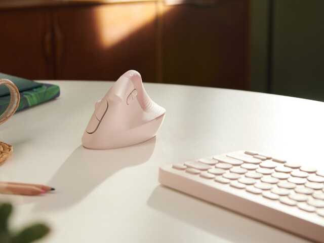 lift-logitech-2