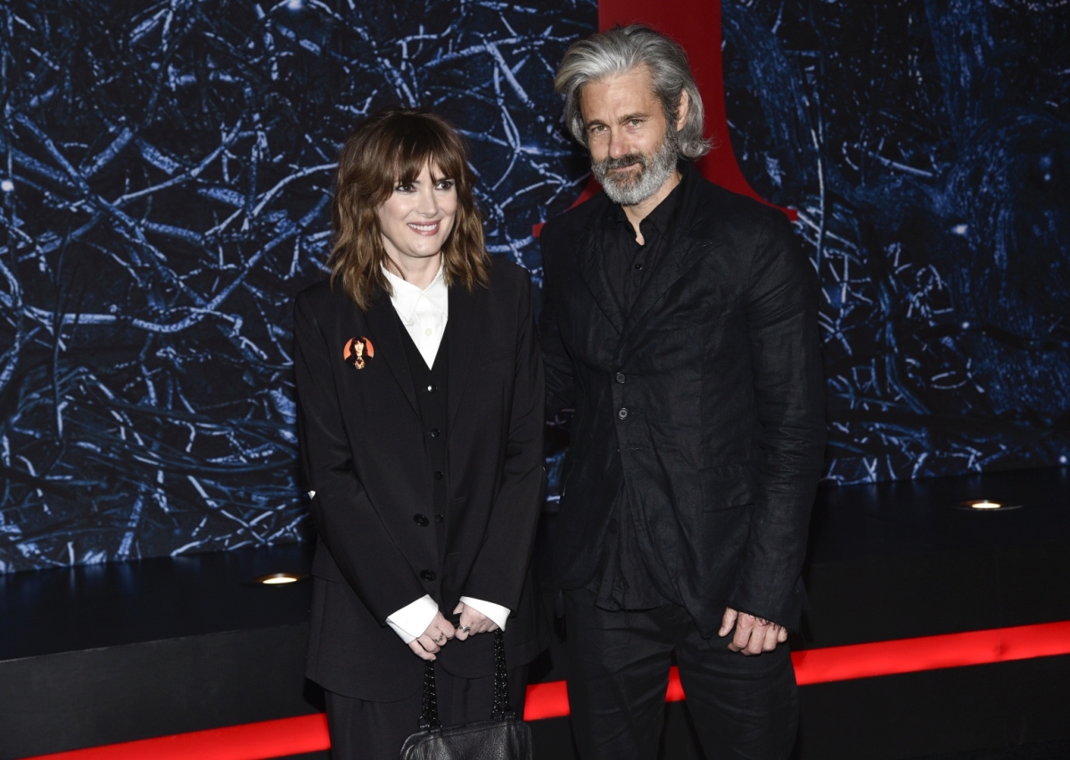 Herečka Winona Ryder a jej manžel Scott Mackinlay Hahn.